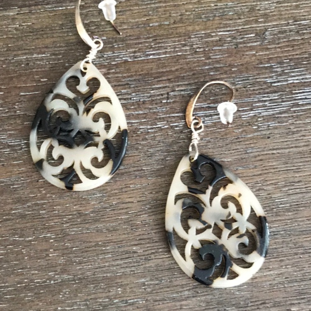 Teardrop Tortoiseshell earrings -3/$15